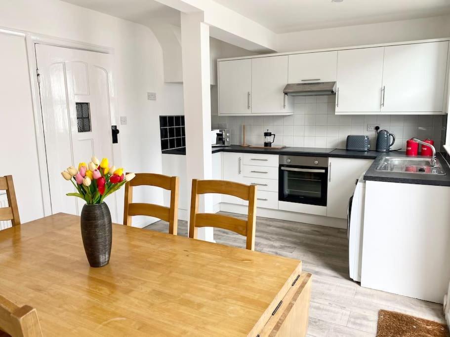 Charming Seaside Cottage In Leigh-On-Sea Саутенд-он-Сі Екстер'єр фото